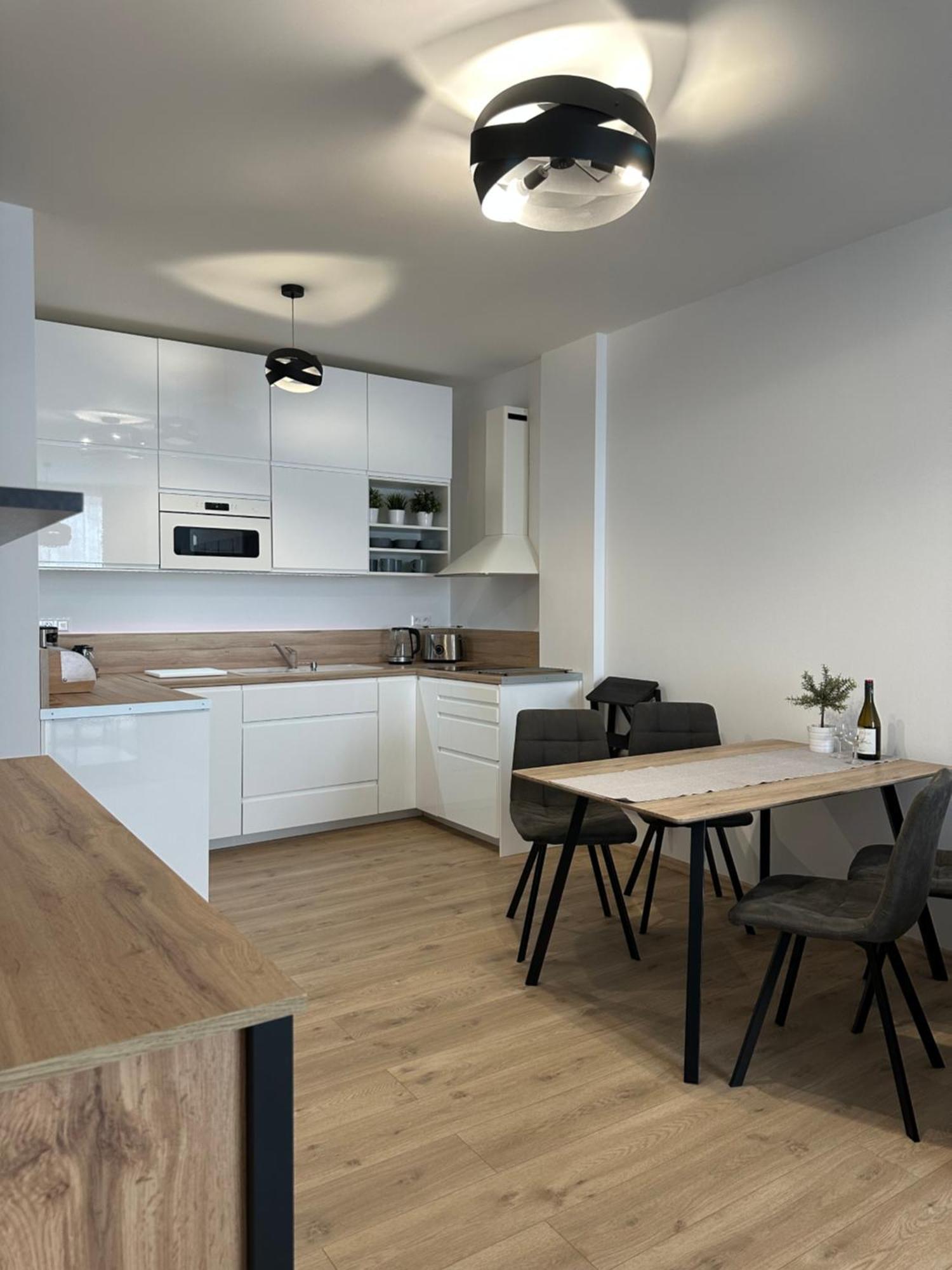 Bery, Apartment