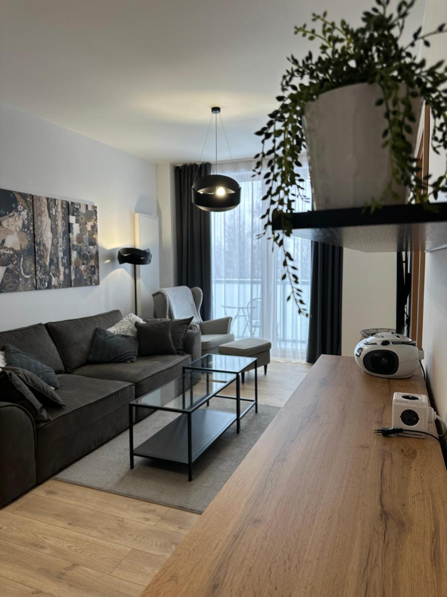 Bery, Apartment